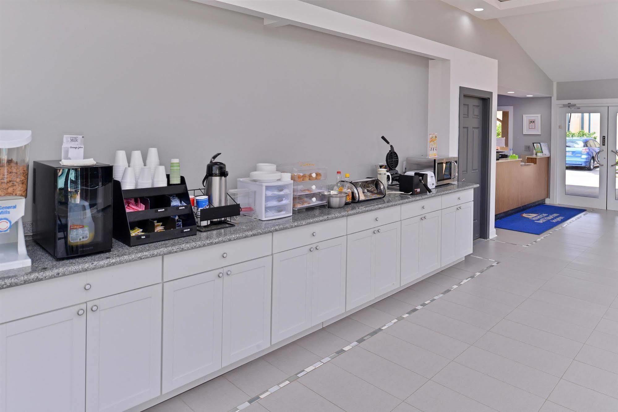 Americas Best Value Inn Енглтон Екстер'єр фото